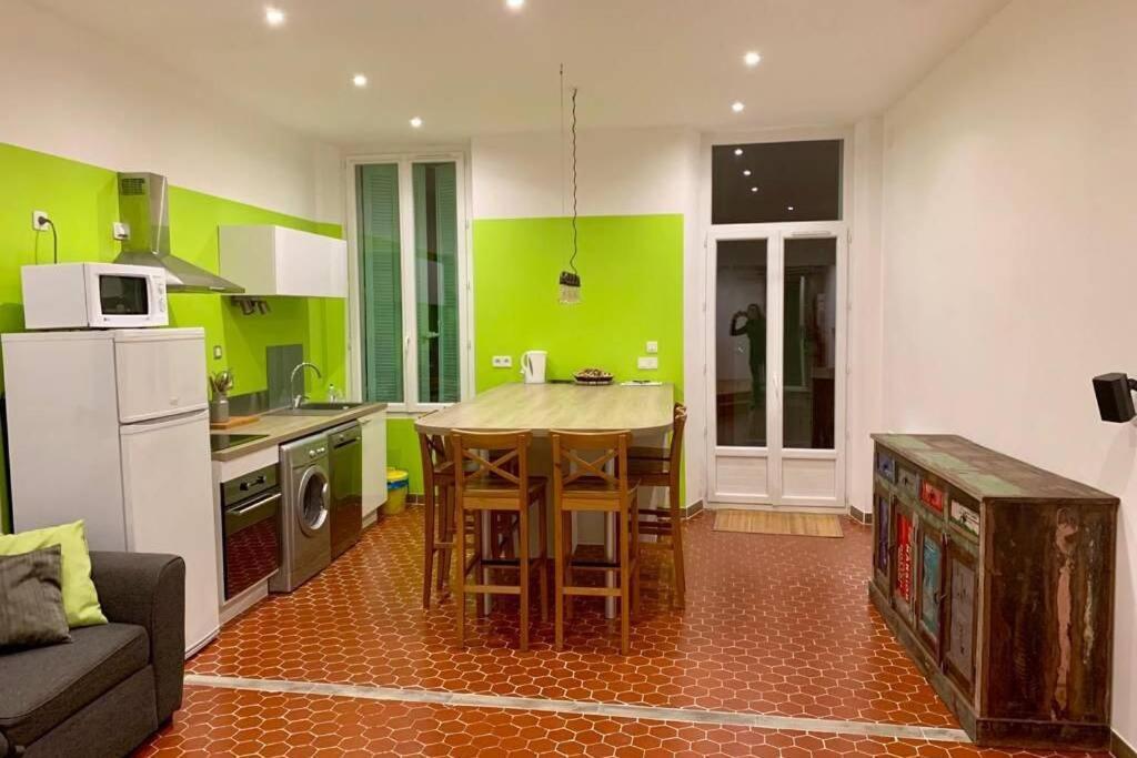 Loft Provencal Apartment Salernes Bagian luar foto