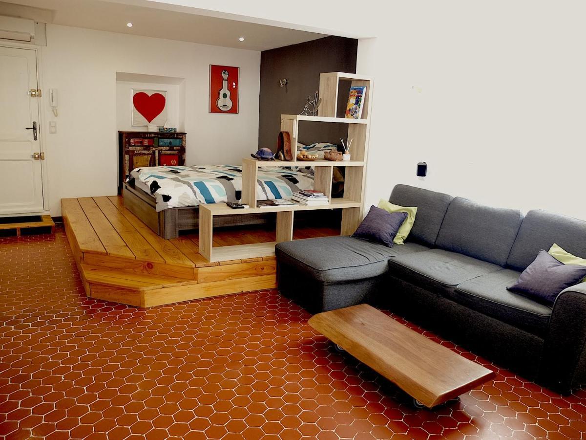 Loft Provencal Apartment Salernes Bagian luar foto